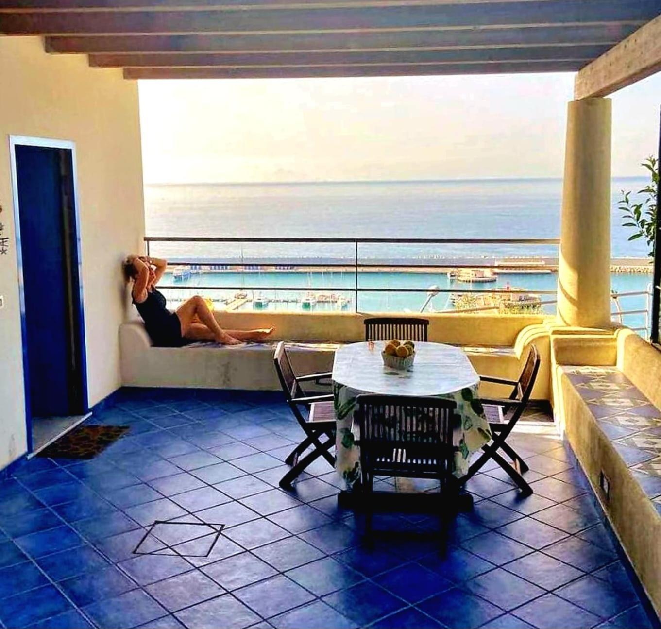 Magico Appartamenti Scafa - Marina Capo dʼOrlando Eksteriør bilde
