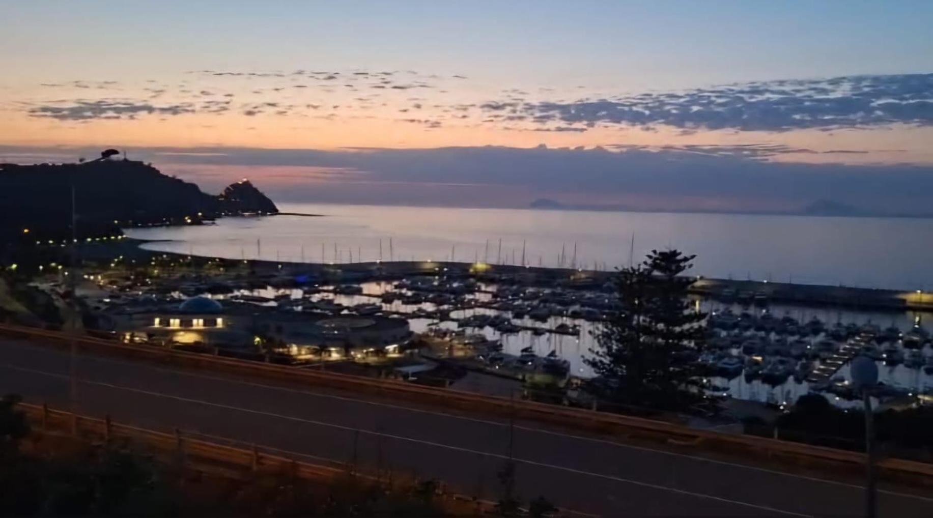 Magico Appartamenti Scafa - Marina Capo dʼOrlando Eksteriør bilde
