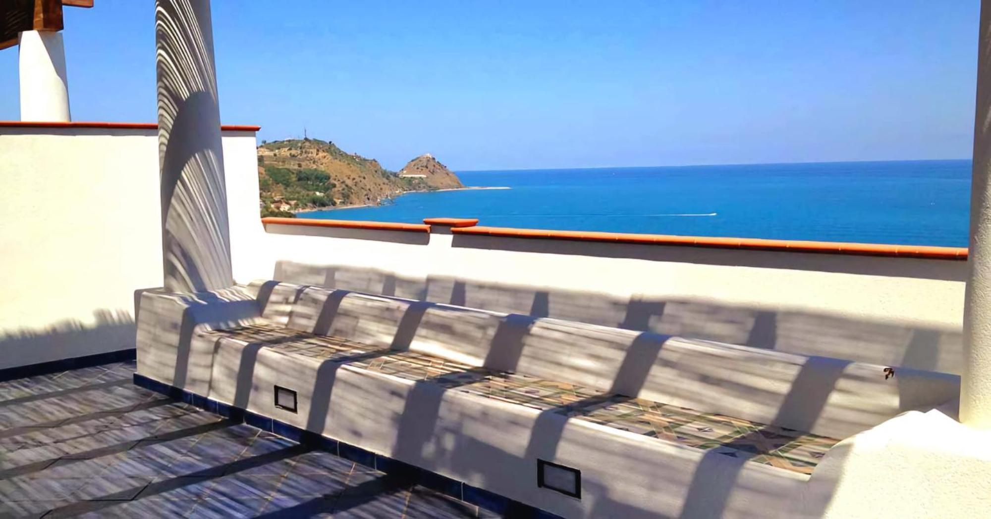 Magico Appartamenti Scafa - Marina Capo dʼOrlando Eksteriør bilde