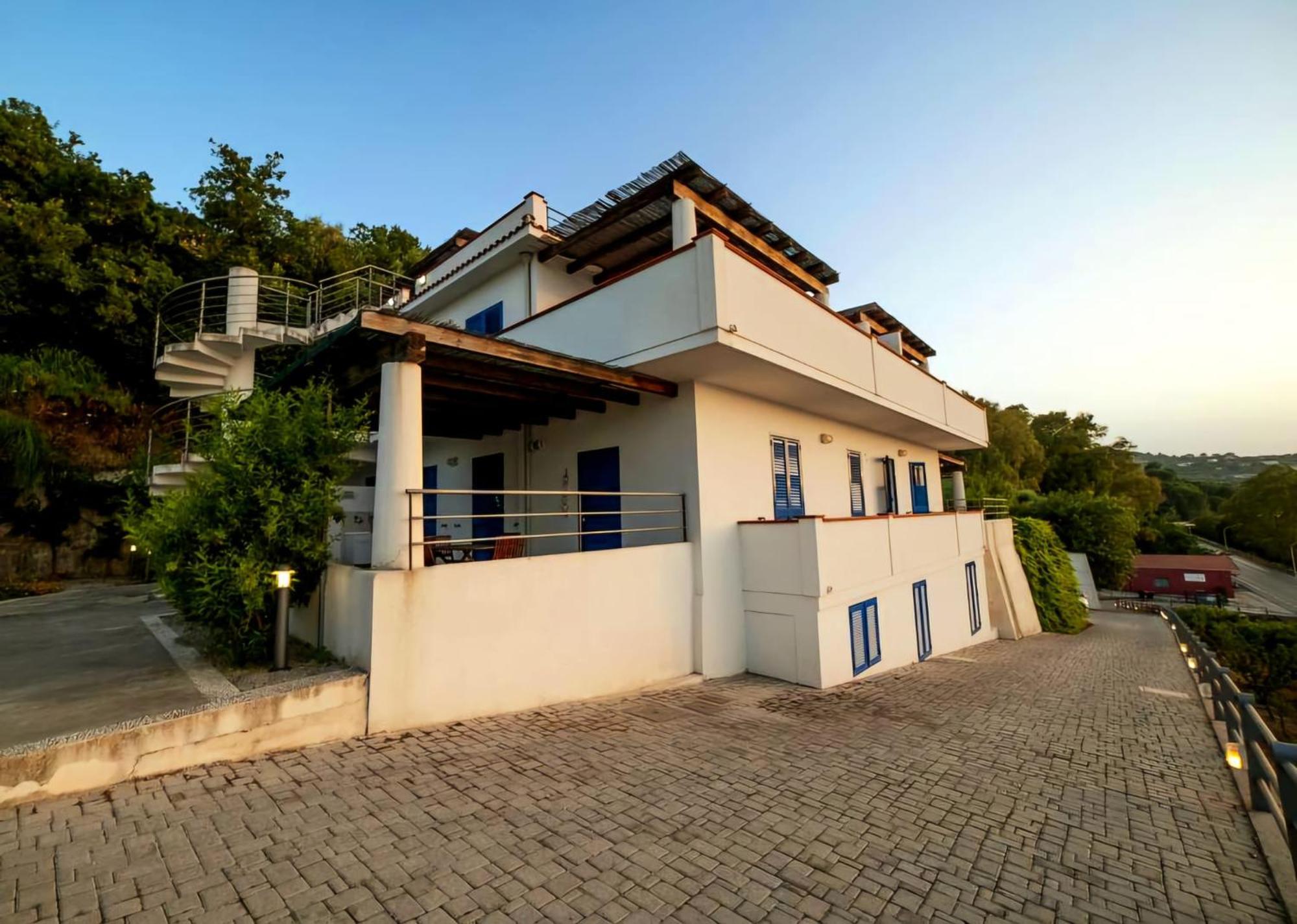 Magico Appartamenti Scafa - Marina Capo dʼOrlando Eksteriør bilde