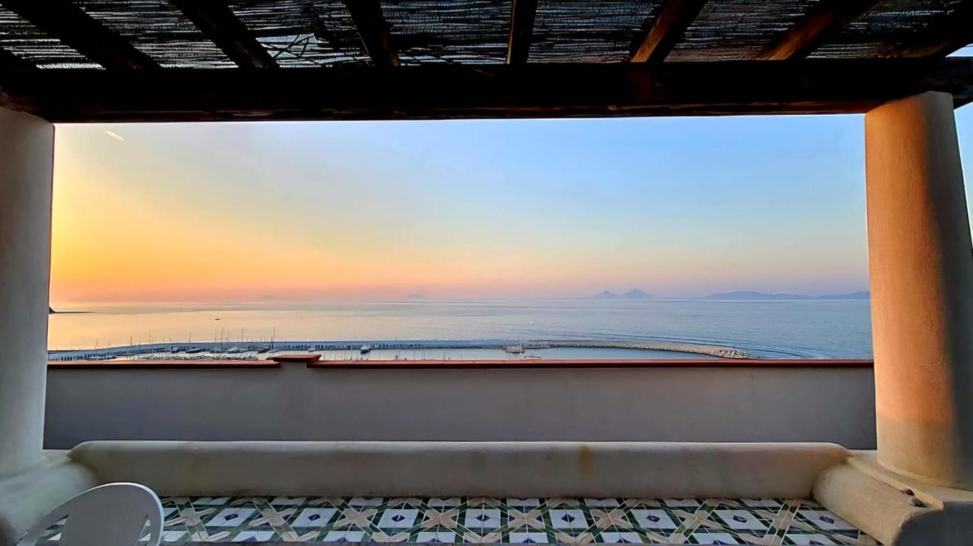 Magico Appartamenti Scafa - Marina Capo dʼOrlando Eksteriør bilde