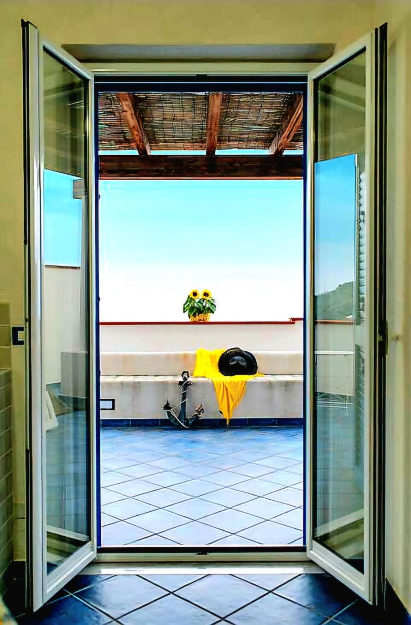 Magico Appartamenti Scafa - Marina Capo dʼOrlando Eksteriør bilde