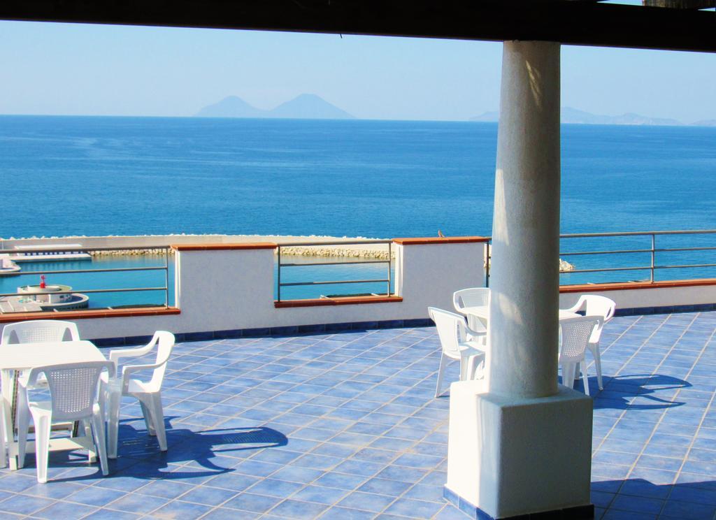 Magico Appartamenti Scafa - Marina Capo dʼOrlando Eksteriør bilde